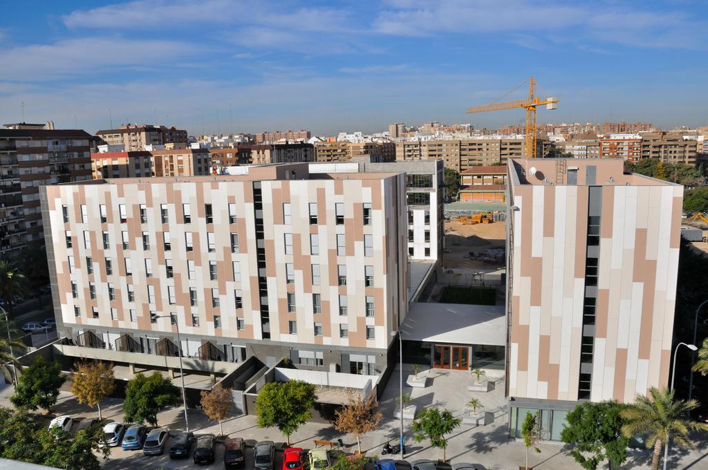 Residencia Universitaria Resa Damia Bonet فالنسيا المظهر الخارجي الصورة
